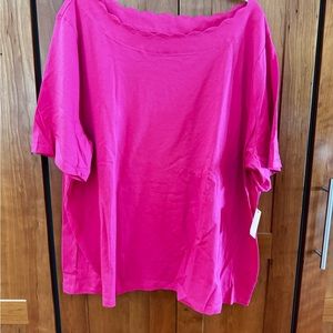 Talbots Scallop edge neck soft cotton  fuscia color T-shirt. Smoke free home.